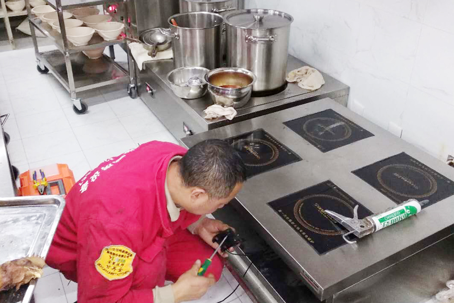 優(yōu)佰特廚房設備公司的售后服務就是好，難怪那么多人選擇