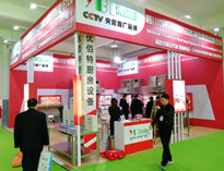 2019中國(guó)山東國(guó)際酒店廚房設(shè)備展第二天，參觀者源源不斷的到來(lái)